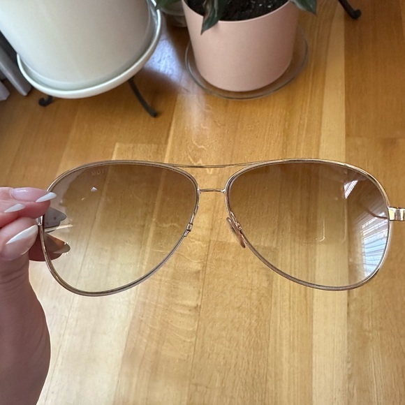 Tom Ford Aviator Sunglasses - Picture 4 of 6